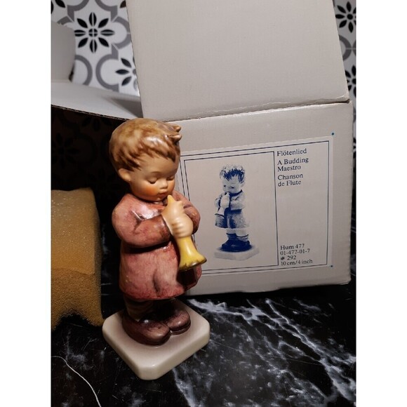 Hummel  Goebel A Budding Maestro - Picture 1 of 5
